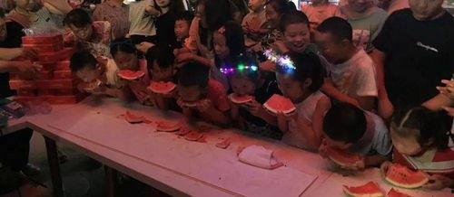 怀远夜市网红吃瓜,网红吃瓜盛宴，探寻美食与娱乐的完美融合