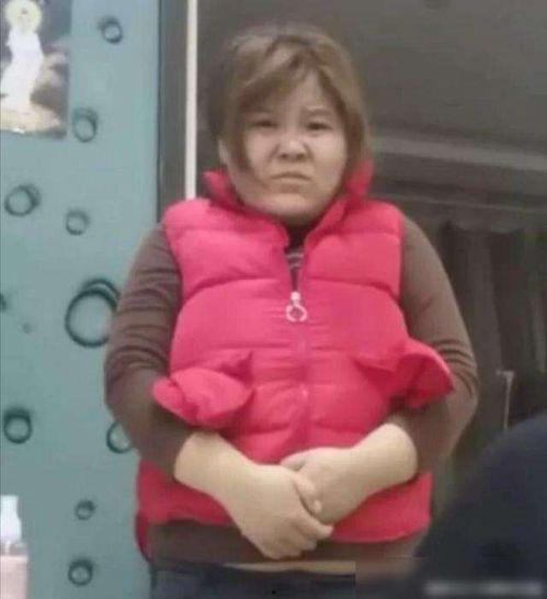 抖音网红两口子吃瓜