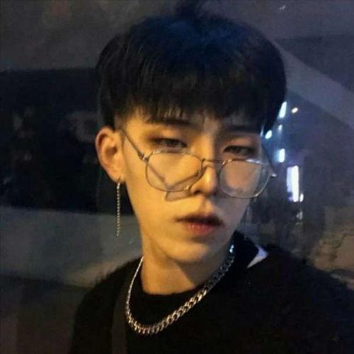 吃瓜网红照片头像可爱男,吃瓜网红的可爱男生头像揭秘